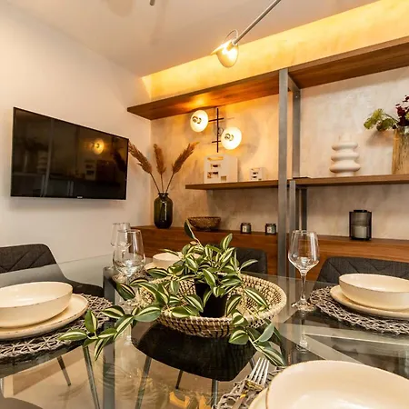Urban Jungle Apartment Thessaloniki Exterior photo